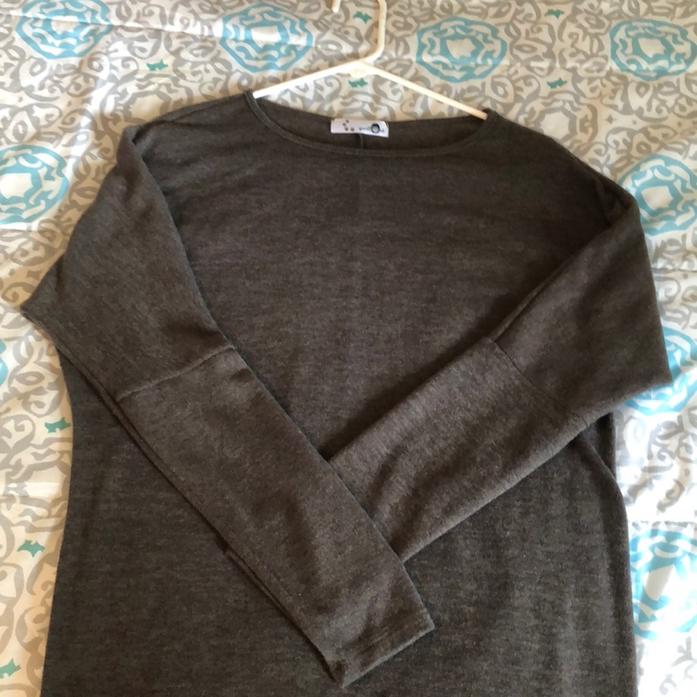 Green tunic sweater